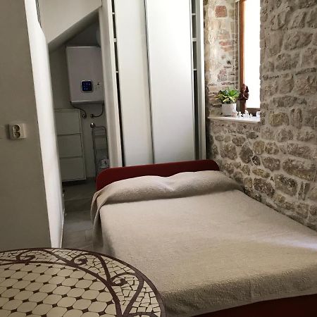 Kaštela Figa Studio Apartman מראה חיצוני תמונה