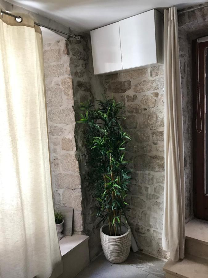 Kaštela Figa Studio Apartman מראה חיצוני תמונה