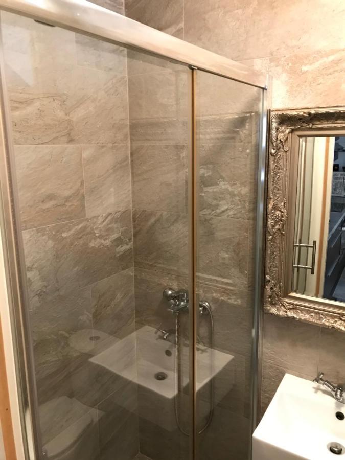 Kaštela Figa Studio Apartman מראה חיצוני תמונה