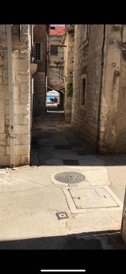 Kaštela Figa Studio Apartman מראה חיצוני תמונה