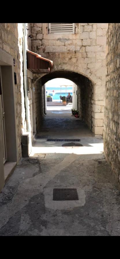 Kaštela Figa Studio Apartman מראה חיצוני תמונה